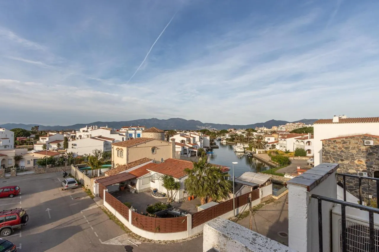Goldhome - Port Petit - Casa 4 Habitaciones, Amarre, Wifi, Aire Acondicionado Empuriabrava Hébergement de vacances